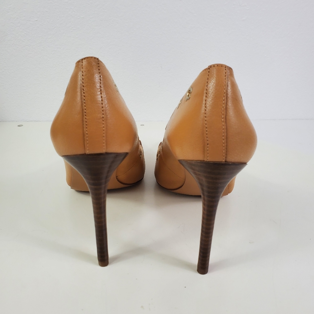 NINE WEST Jayla Nude + Gold Flower Facet Scalloped Pointed Toe Stiletto Heels 8 - Picture 5 of 11